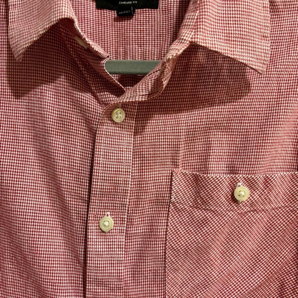 Banana Republic Red Checkered Button-Down Shirt size L